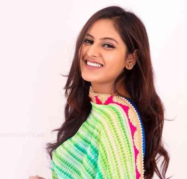Baani Sandhu Affairs, Age, Net Worth, Height, Bio and More image
