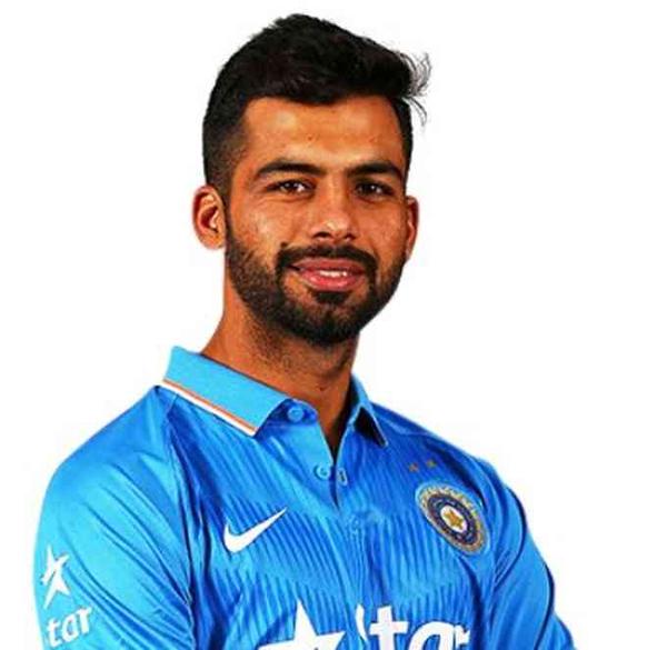 Barinder Sran Net Worth, Height, Affairs, Age, Bio and More image