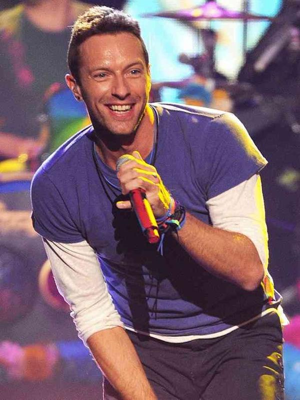 Chris Martin Age, Height, Net Worth, Affairs, Bio and More image