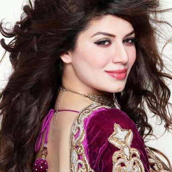 Kainaat Arora Net Worth, Affairs, Height, Age, Bio and More image
