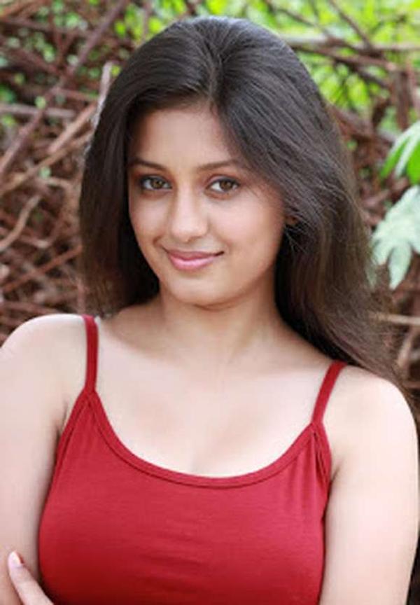 Kanika Tiwari Height, Age, Affairs, Net Worth, Bio and More image