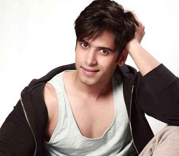 Kartik Bishnoi Affairs, Net Worth, Age, Height, Bio and More image