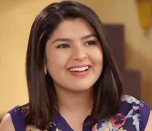 Nidhi Bhanushali Age, Height, Net Worth, Affairs, Bio and More image