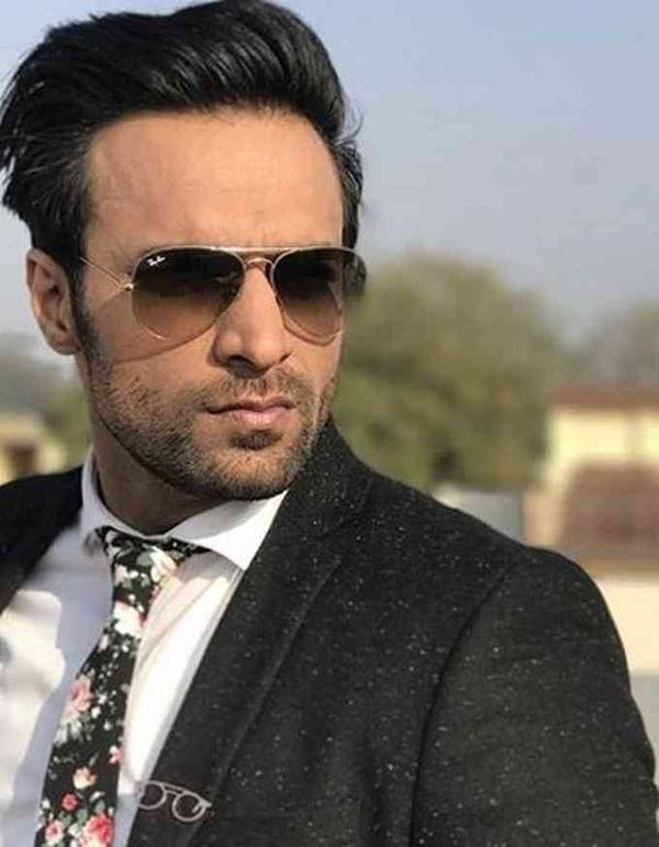 Shaleen Malhotra Net Worth, Affairs, Height, Age, Bio and More image