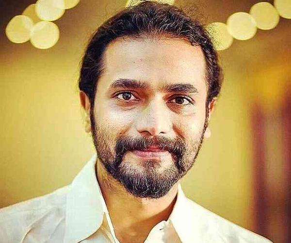 Srimurali Affairs, Height, Net Worth, Age, Bio and More image