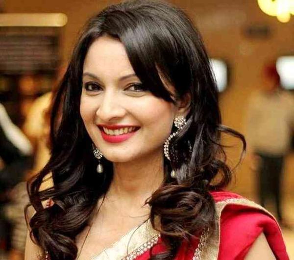 Unnati Davara Height, Affairs, Net Worth, Age, Bio and More image