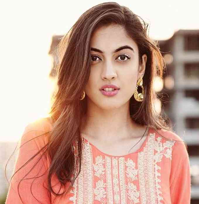 Aditi Sharma Kaleerein Pic