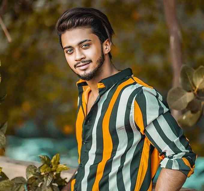 Hasnain Khan Image