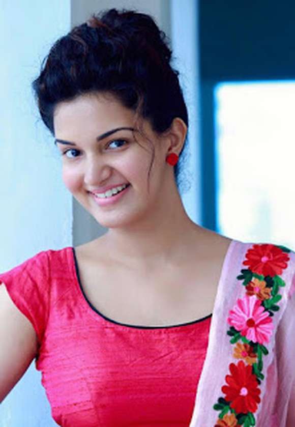 Honey Rose Picture