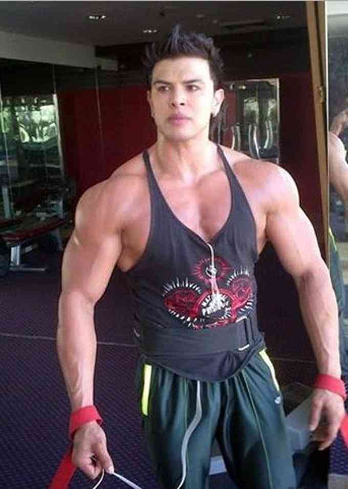 Sahil Khan Image