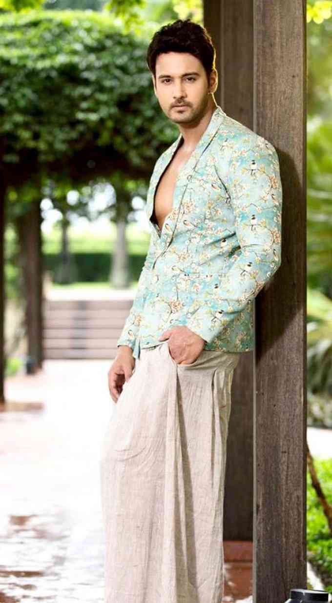 Yash Dasgupta Images